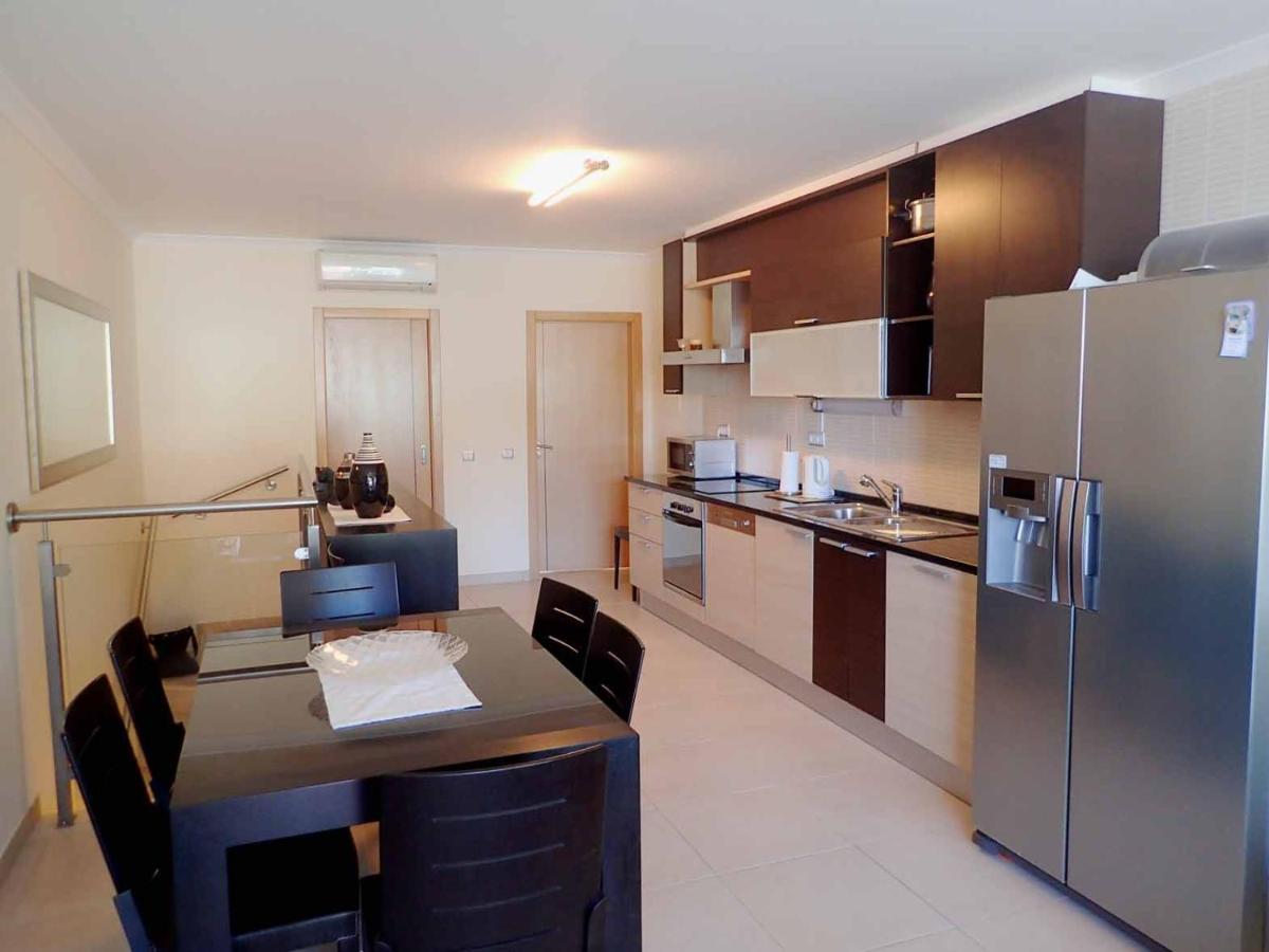 Miramar, 20 Meters From The Beach, Sea View & Pool Apartment Albufeira