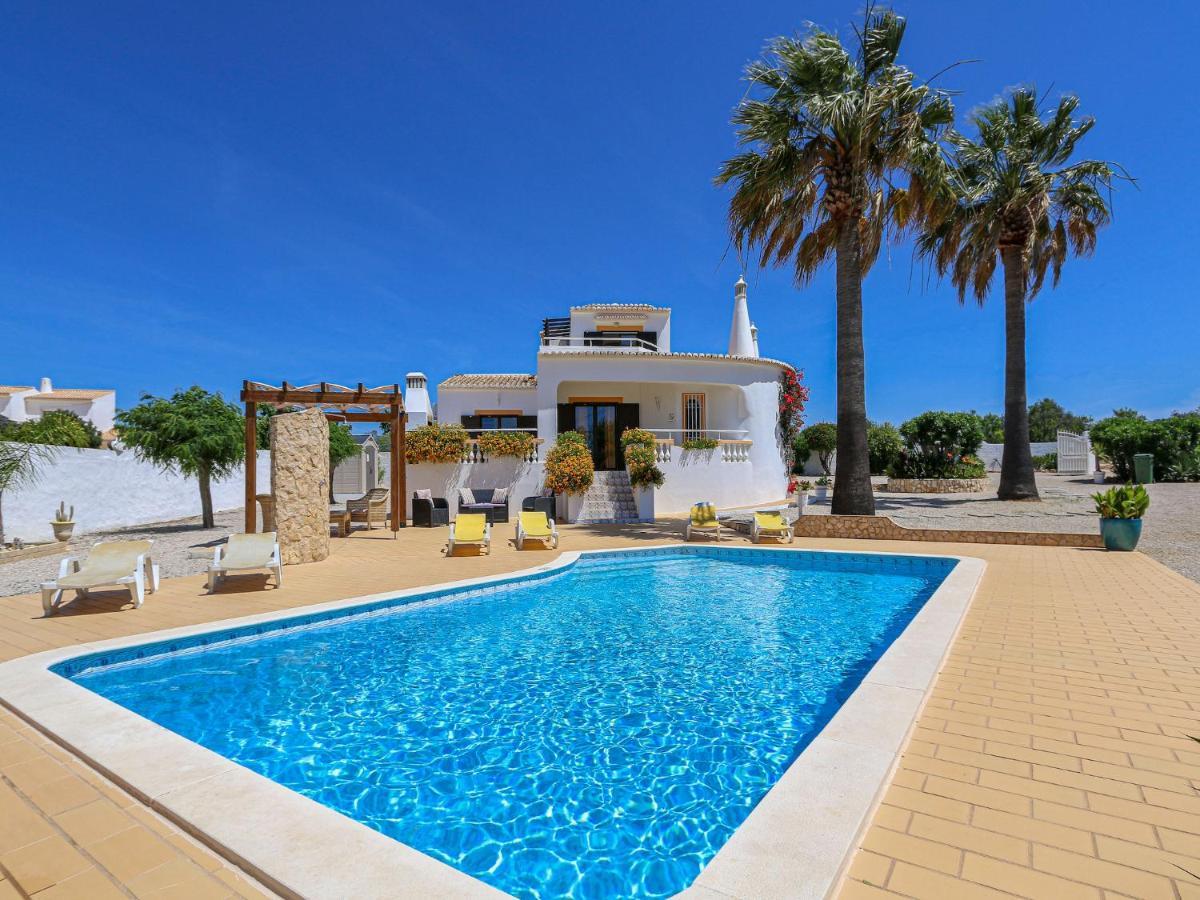 V3, Belo Horizonte Near Beach, Villa Albufeira