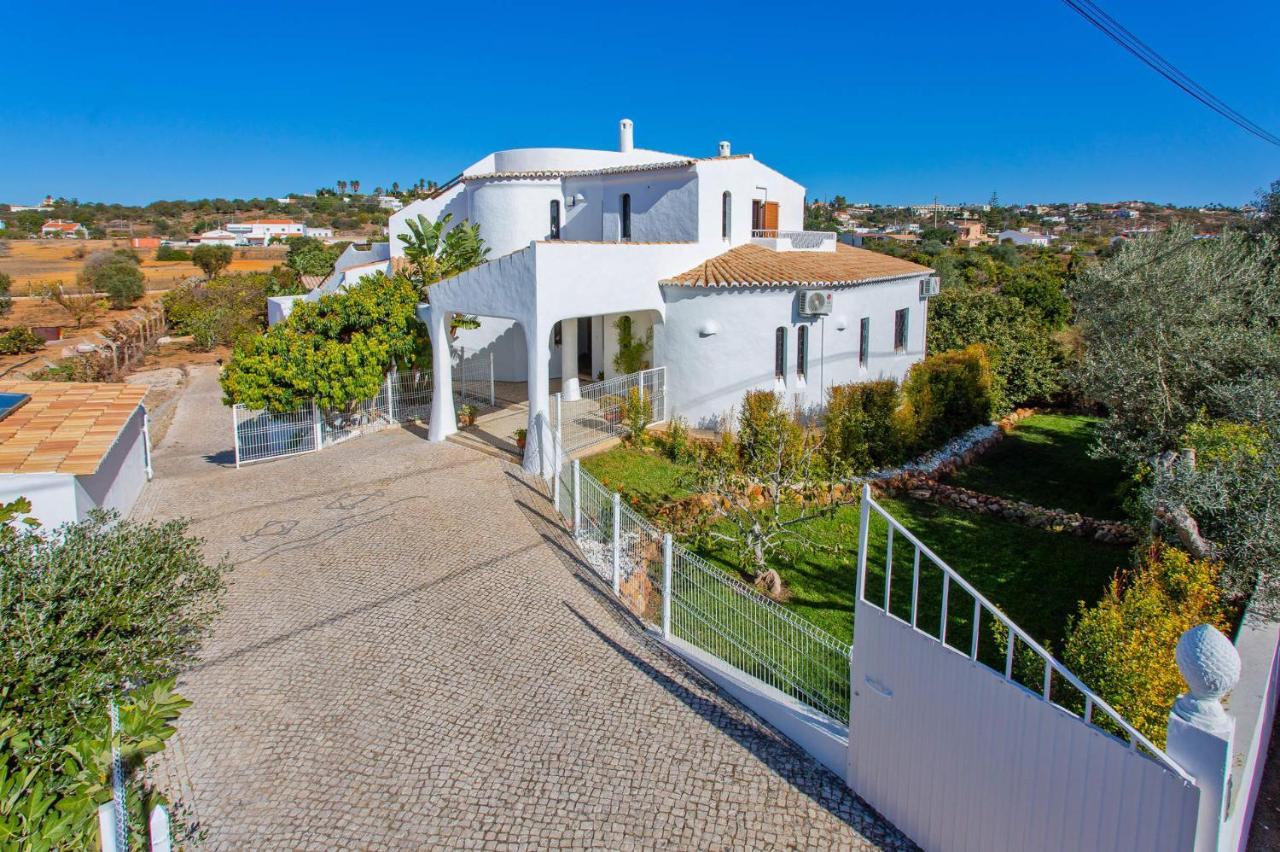 Casa Do Laguinho By *