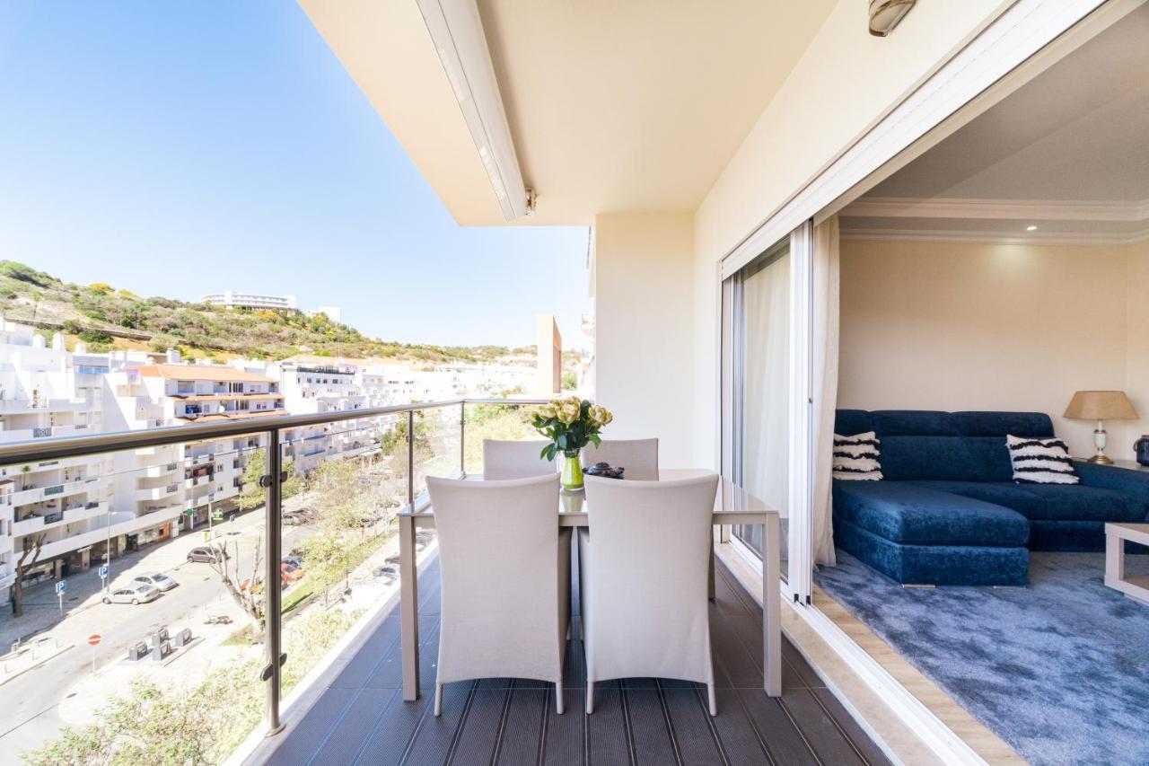 Historical Center Penthouse * Albufeira