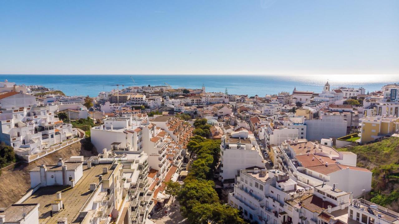 Historical Center Penthouse * Albufeira