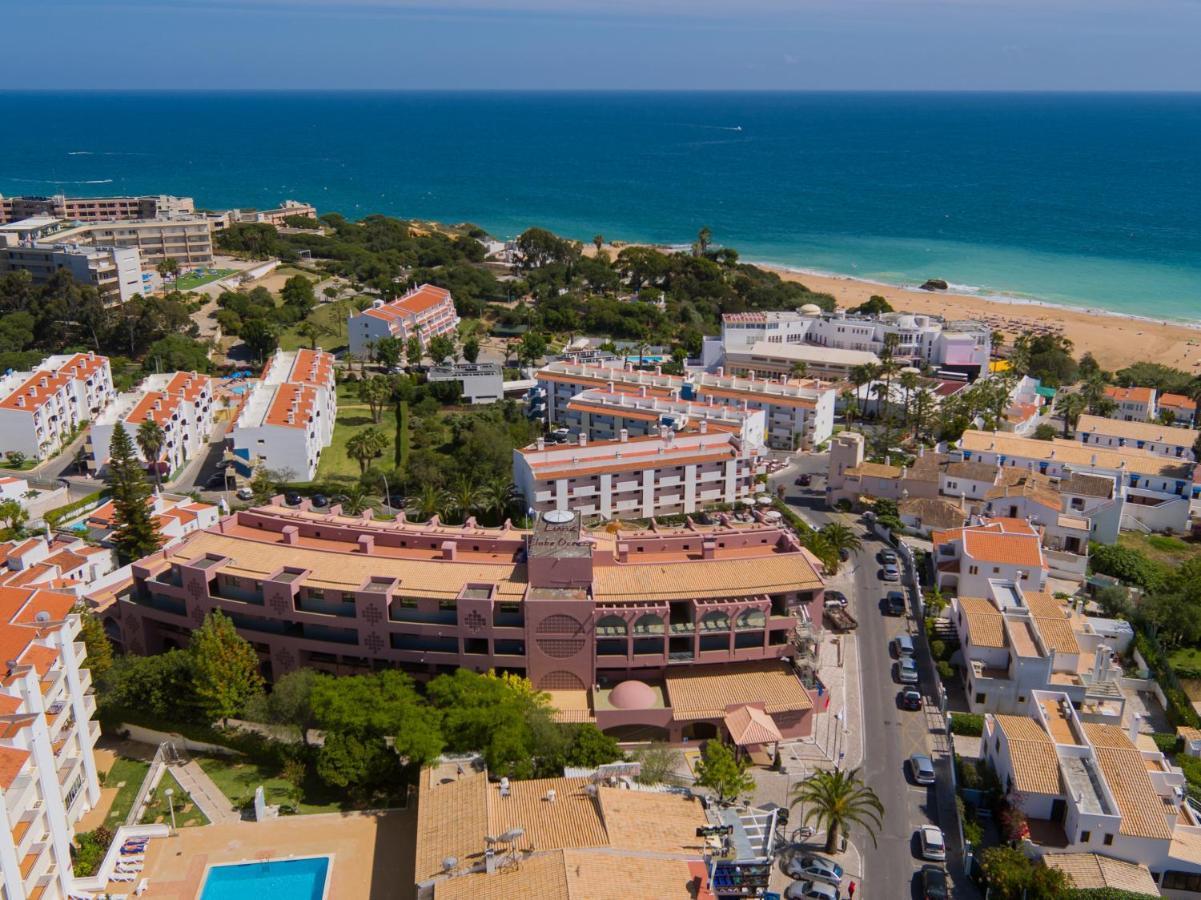 Aparthotel Luna Clube Oceano 3*