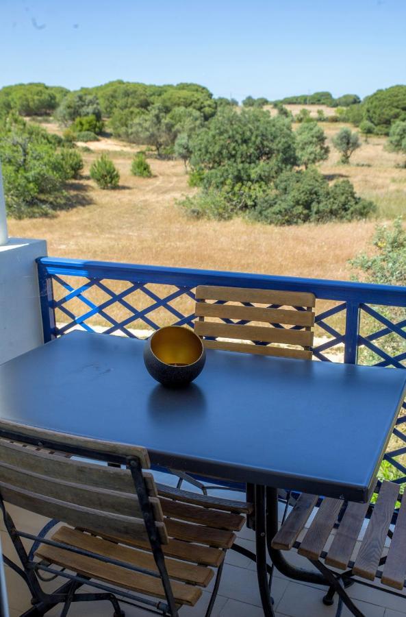 Olhos De Agua Ii Apartment