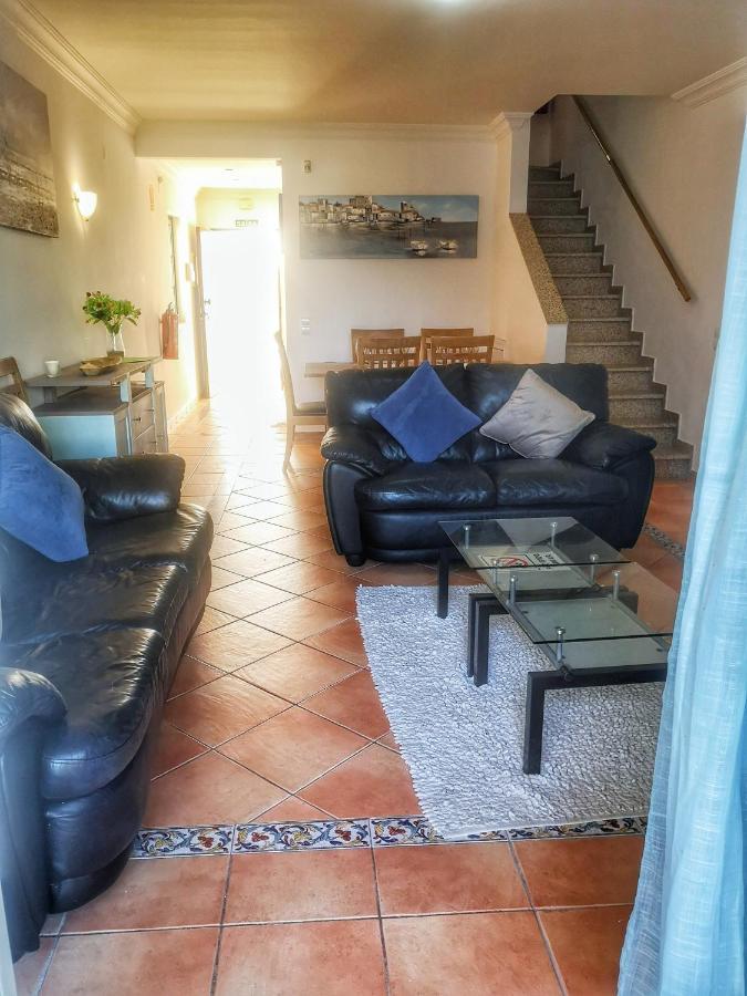Villa Townhouse 700m From Sao Rafael *