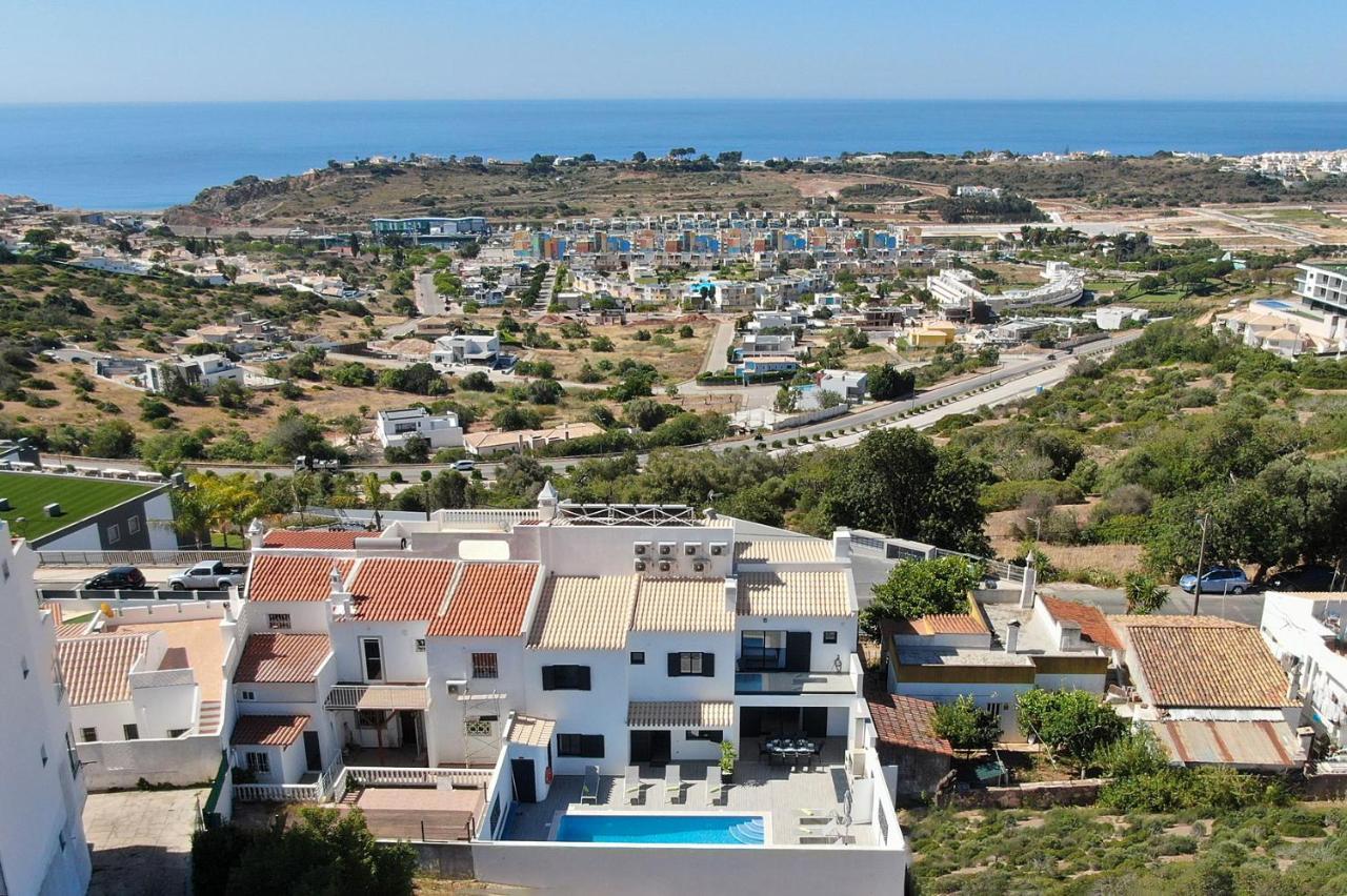 Villa Tropicana *