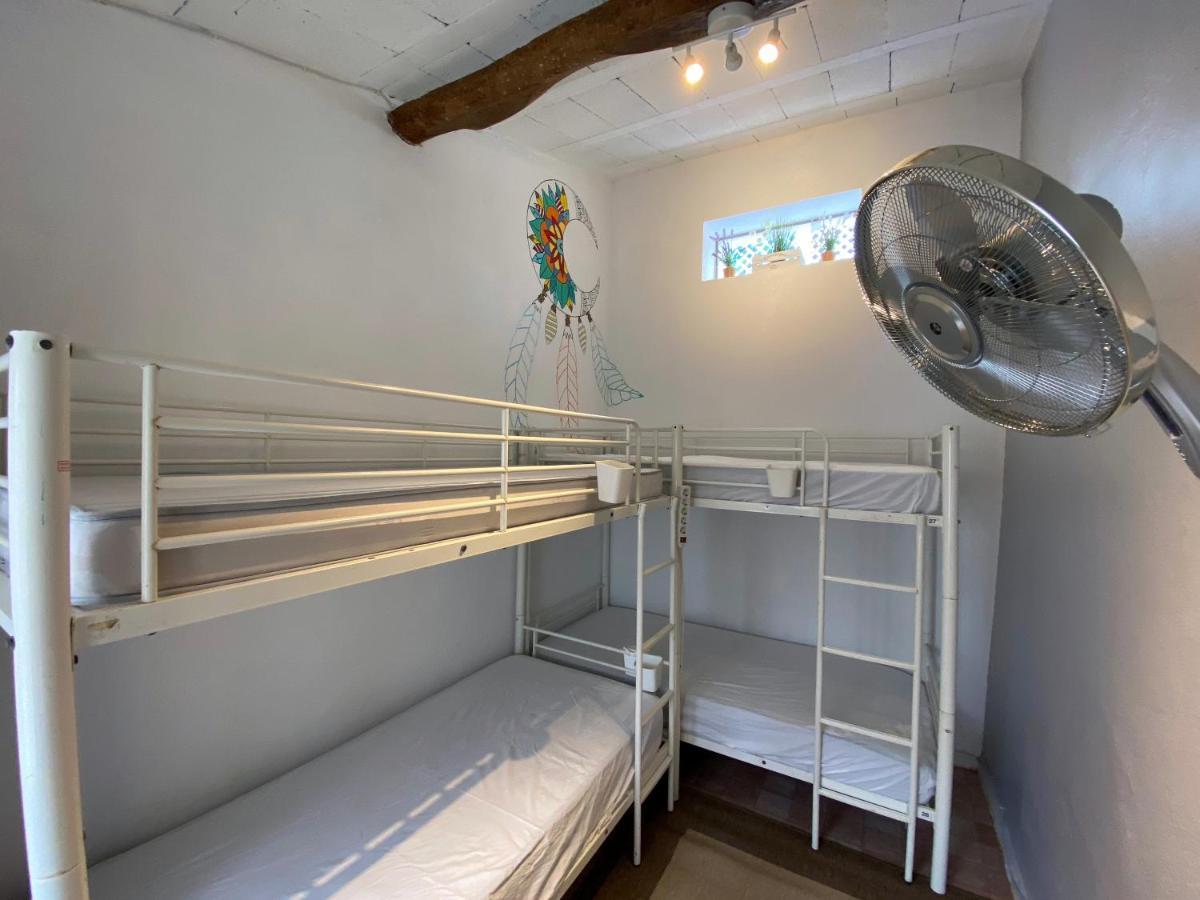 Orange Terrace Hostel *