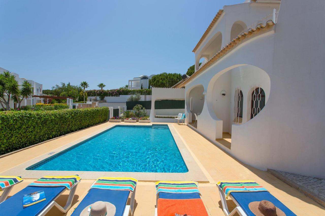 Villa Medeira By *