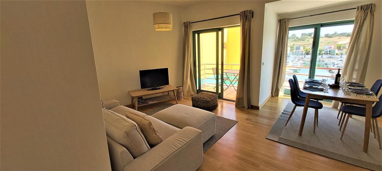 Marina Beach Apartment *
