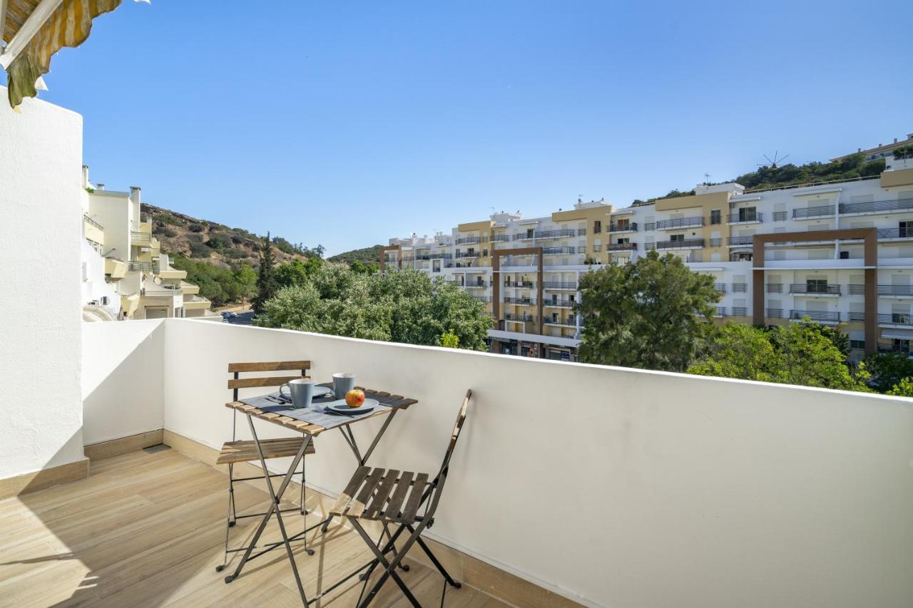 Cool Grey Apartment Albufeira