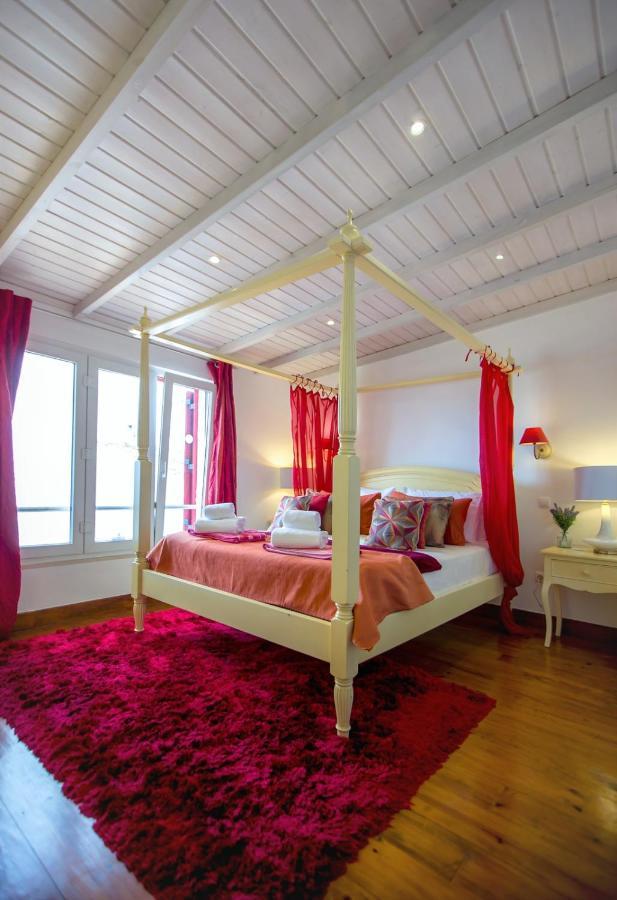 Luxurious Beachfront De La With Private Acces Villa Albufeira