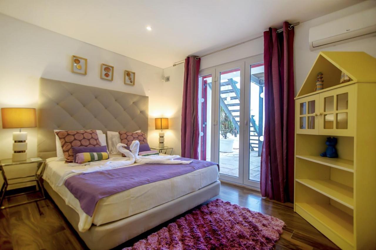 Villa Luxurious Beachfront De La With Private Acces Albufeira