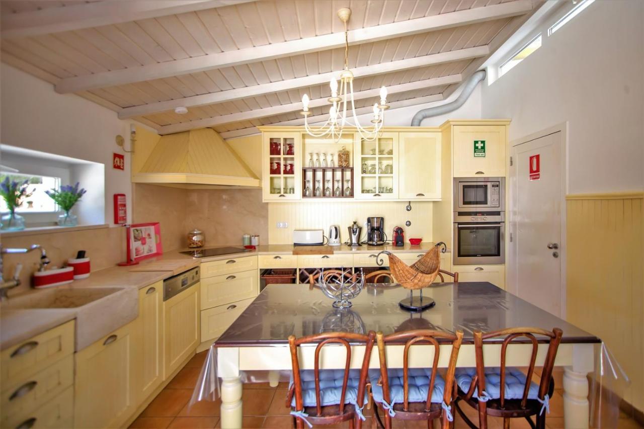 Villa Luxurious Beachfront De La With Private Acces Albufeira