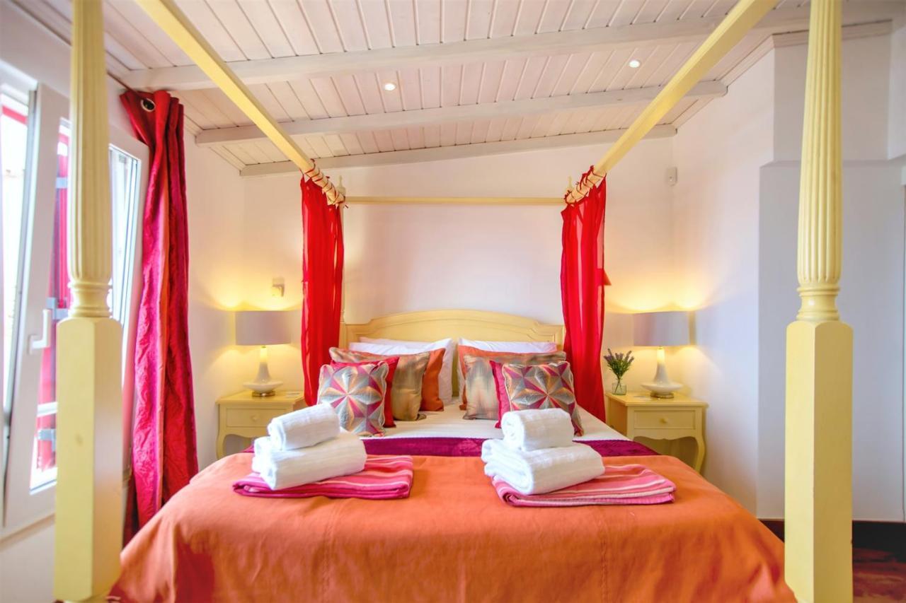 Luxurious Beachfront De La With Private Acces Albufeira