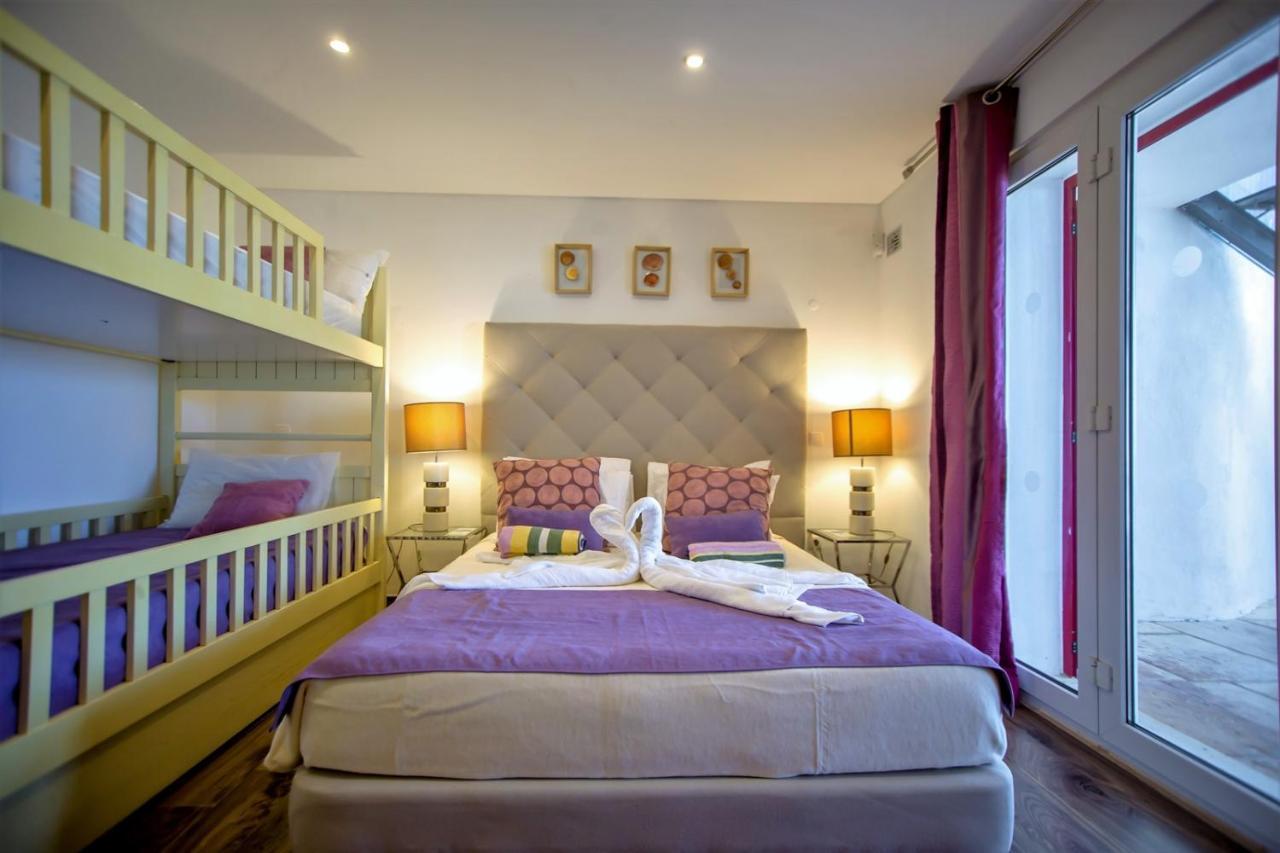 Villa Luxurious Beachfront De La With Private Acces Albufeira