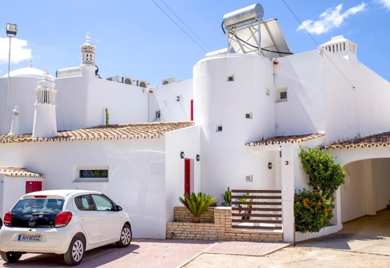 Villa Luxurious Beachfront De La With Private Acces