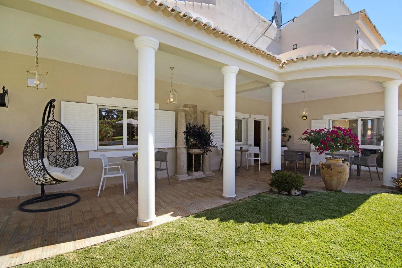 Villa Quintus Court *