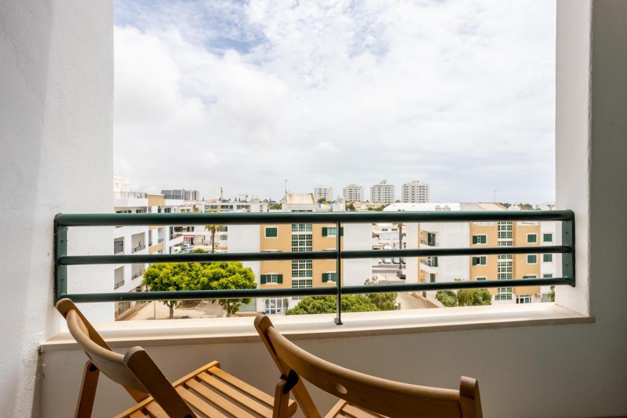 Floor With Great Views! Apartment *