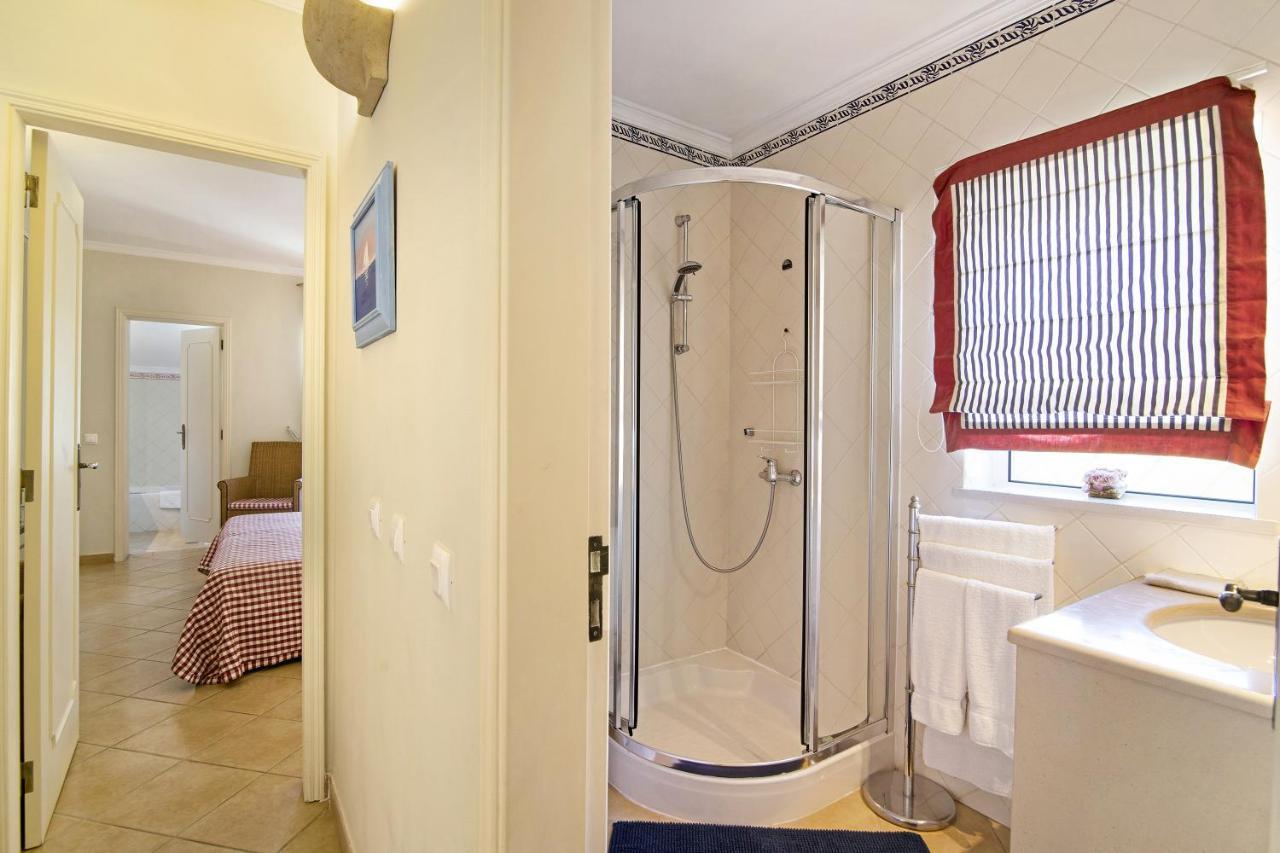 Quintus Court Villa *