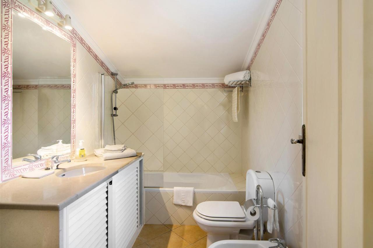 Quintus Court Villa