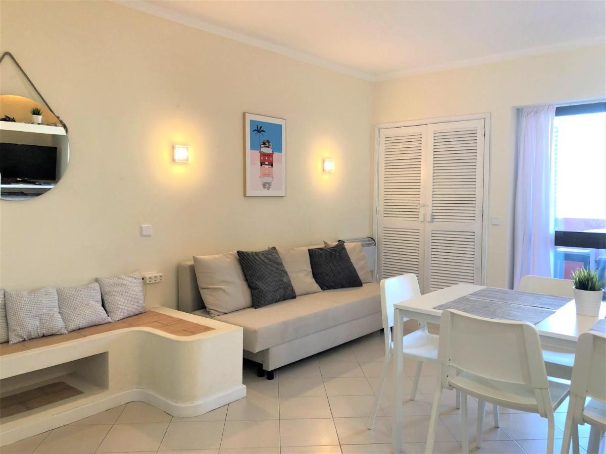 Apartment Caporizon Magnifique Vue Mer Et Piscine Plein Centre *