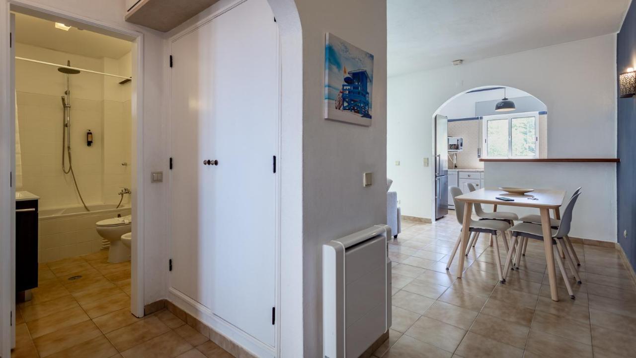 Charming Beachside W/ Pool By Lovelystay Albufeira