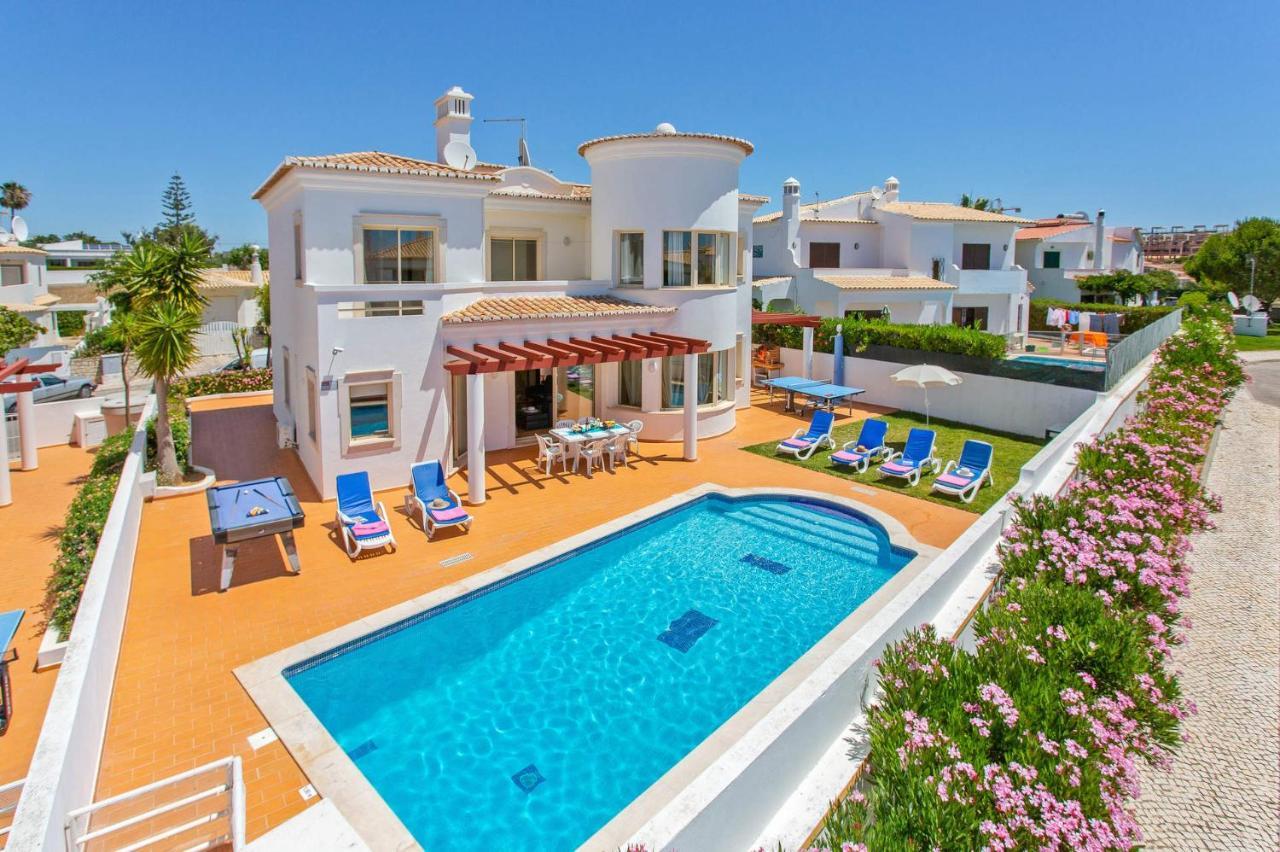 Villa Susana By *