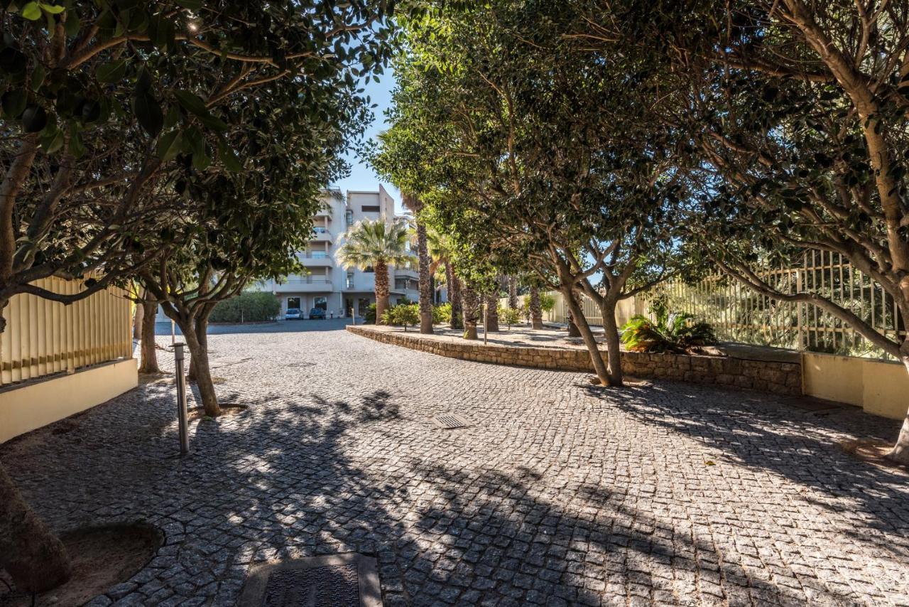 Beachfront Flat, Private Parking, Pools, Sea At Less Than 200 M (adults Only) *