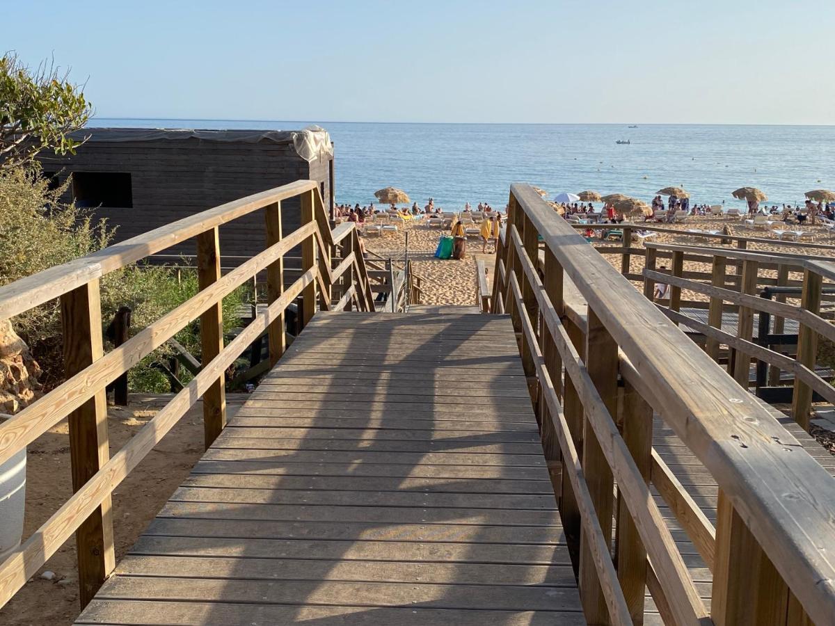 Beachfront Flat, Private Parking, Pools, Sea At Less Than 200 M (adults Only) Albufeira