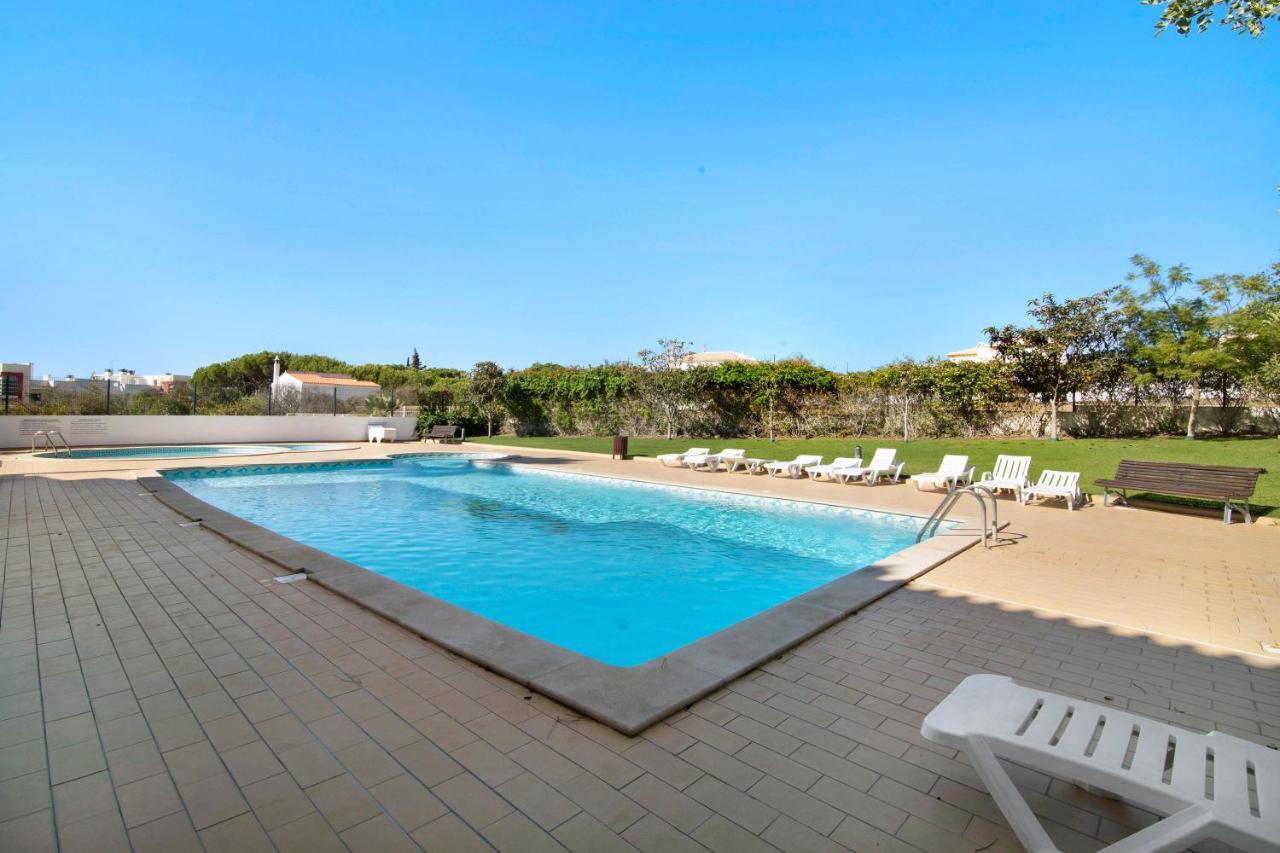 T2 Bosque De São José * Albufeira