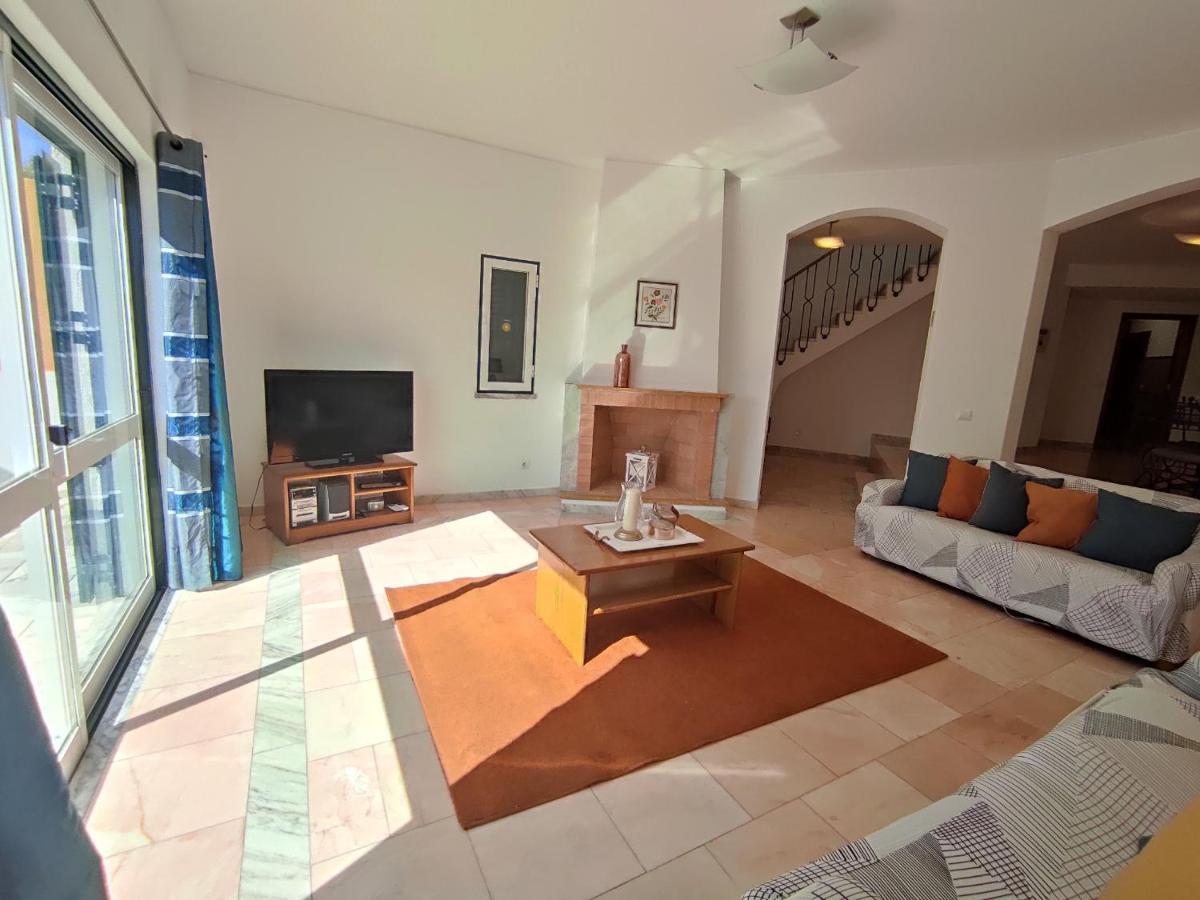 Magna Near The Strip With Bbq, Ac, Balcony, Parking, 4 Tvs And Free Wifi Villa Albufeira