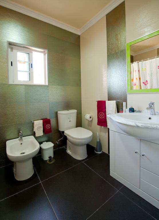 Villa Paraiso Spacious And Central To Enjoy Best Beaches Ac Wifi Garden Pool Albufeira