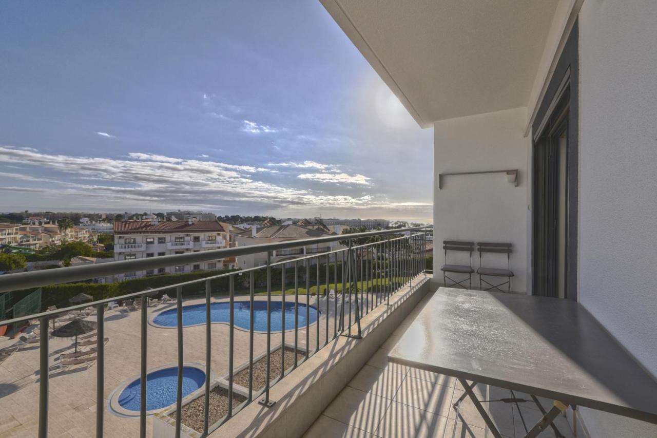 Vista Das Ondas Olhos De Agua Ii Apartment