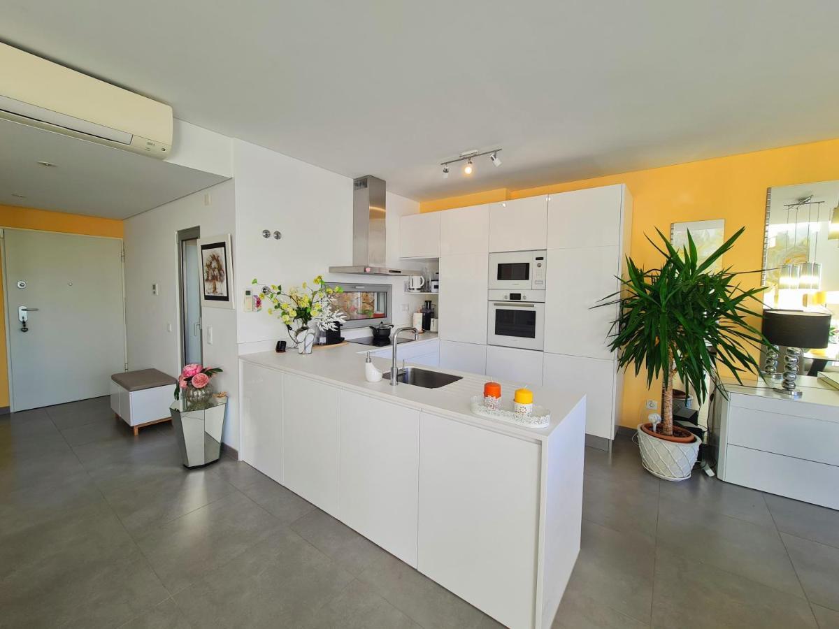 Villa Rose Design *