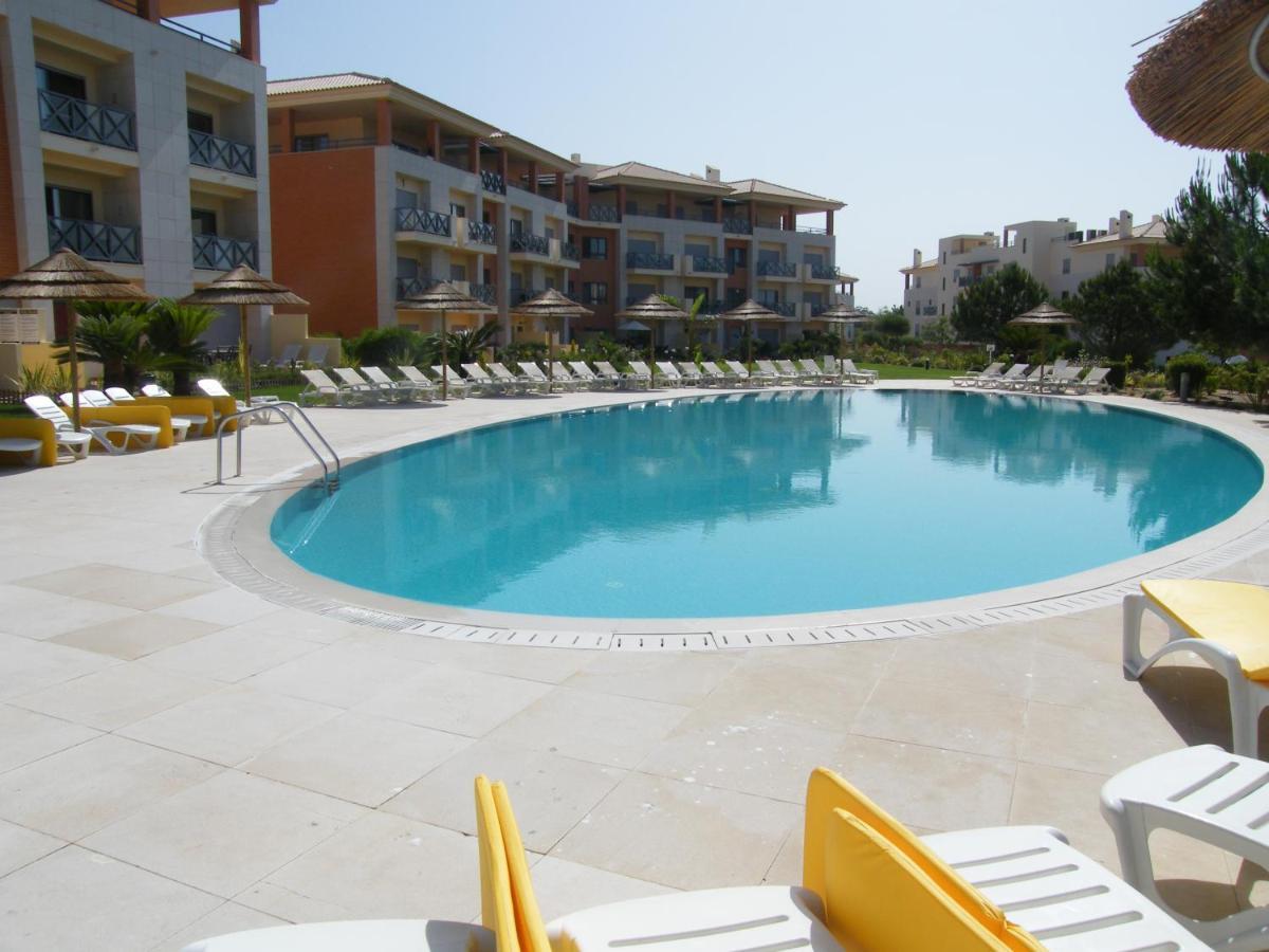 Luxurious First Floor With Balconies Overlooking Pool And Gardens.
