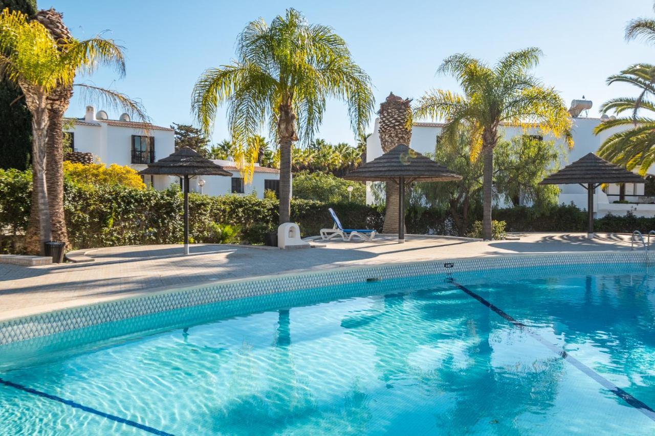 - Sleep 5 - Pool - Free Wi-fi - Air Con Appartement Albufeira