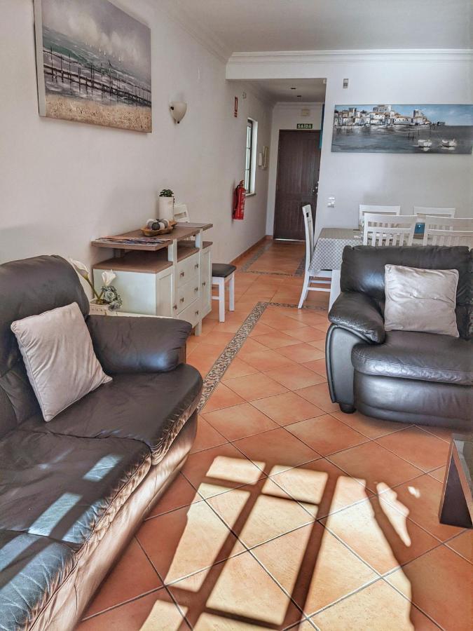 Villa Townhouse 700m From Sao Rafael *