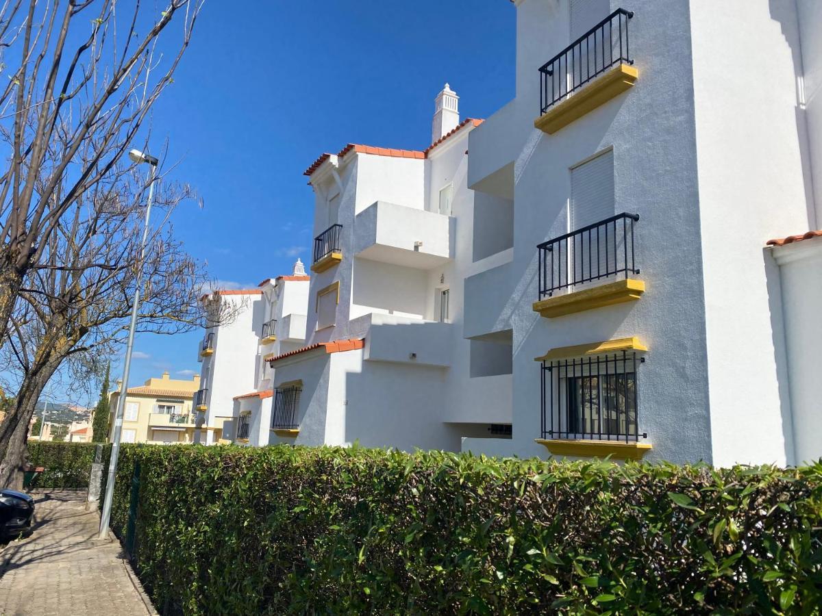 Apartamento Estrela Do Mar Com Piscina Apartment
