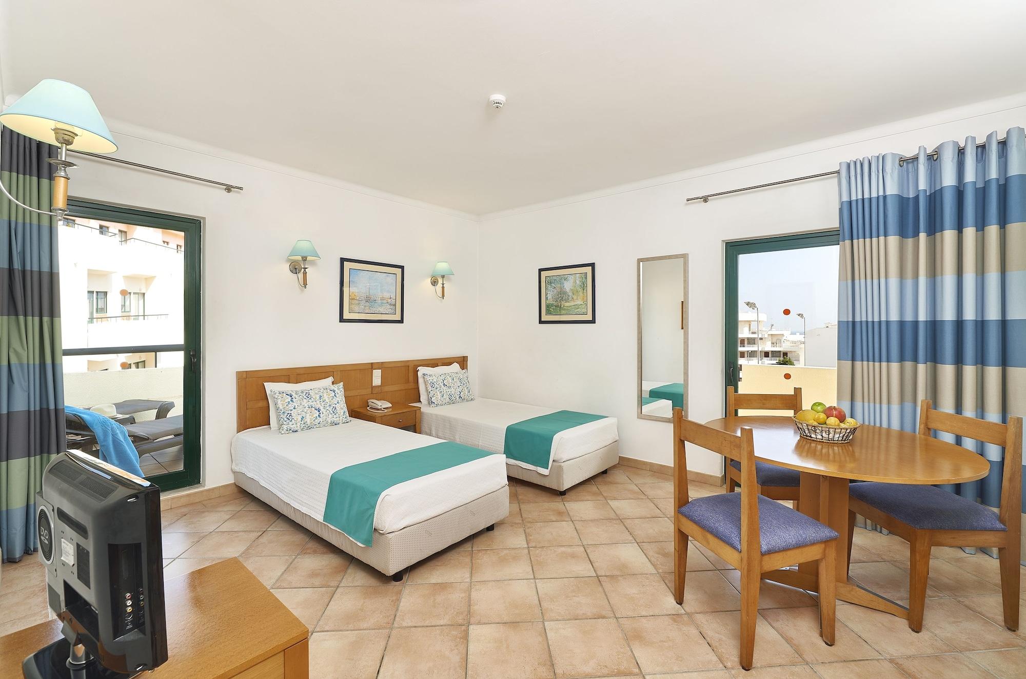 Aparthotel Oceanus 4*