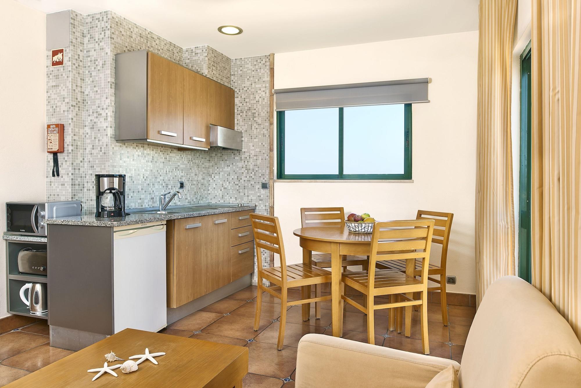 Aparthotel Oceanus 4*