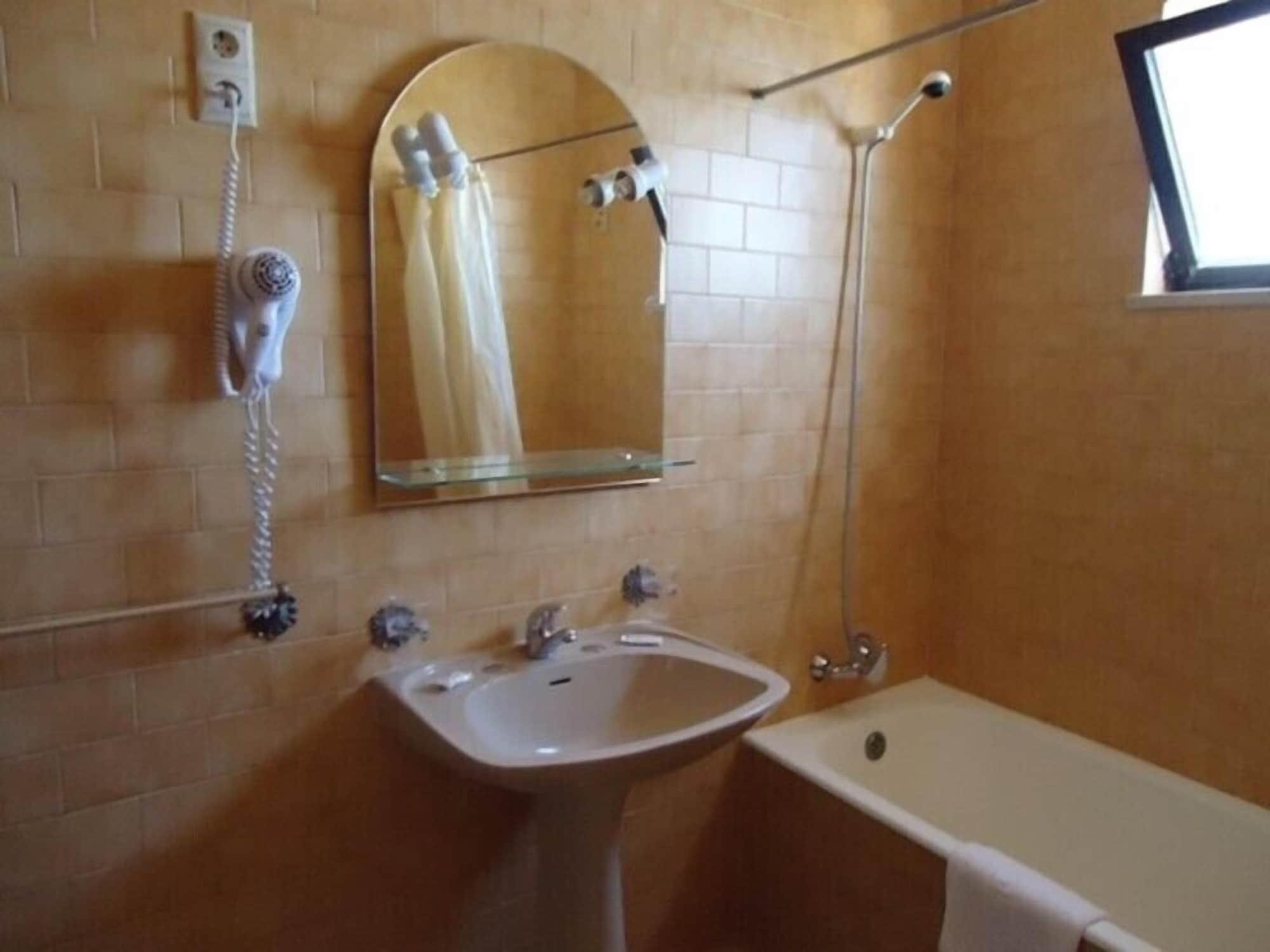 Torre Velha Al Guest house Albufeira