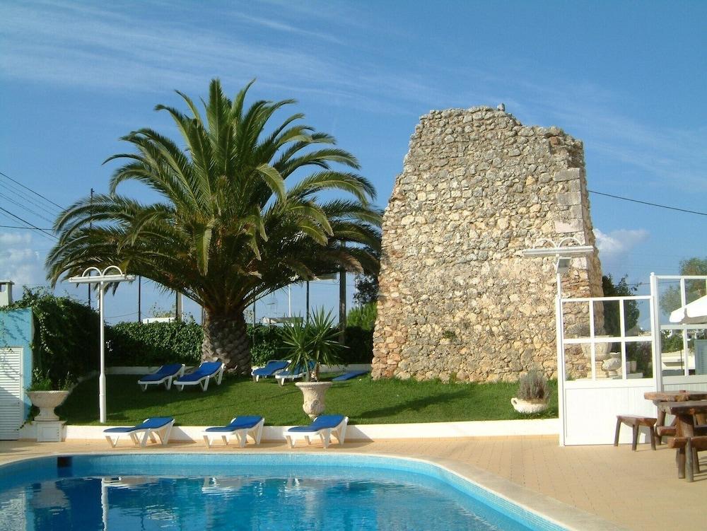 Torre Velha Al Guest house