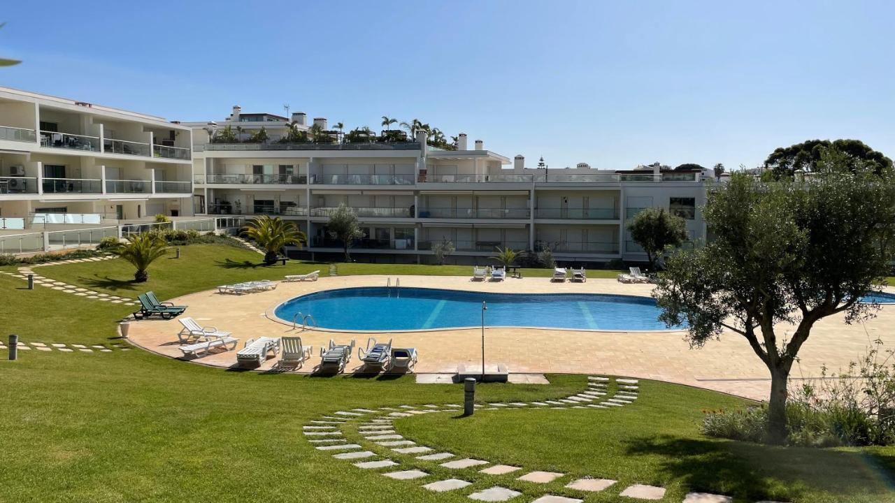 Apartment A 1km De La Plage, Avec Piscine A Albufeira