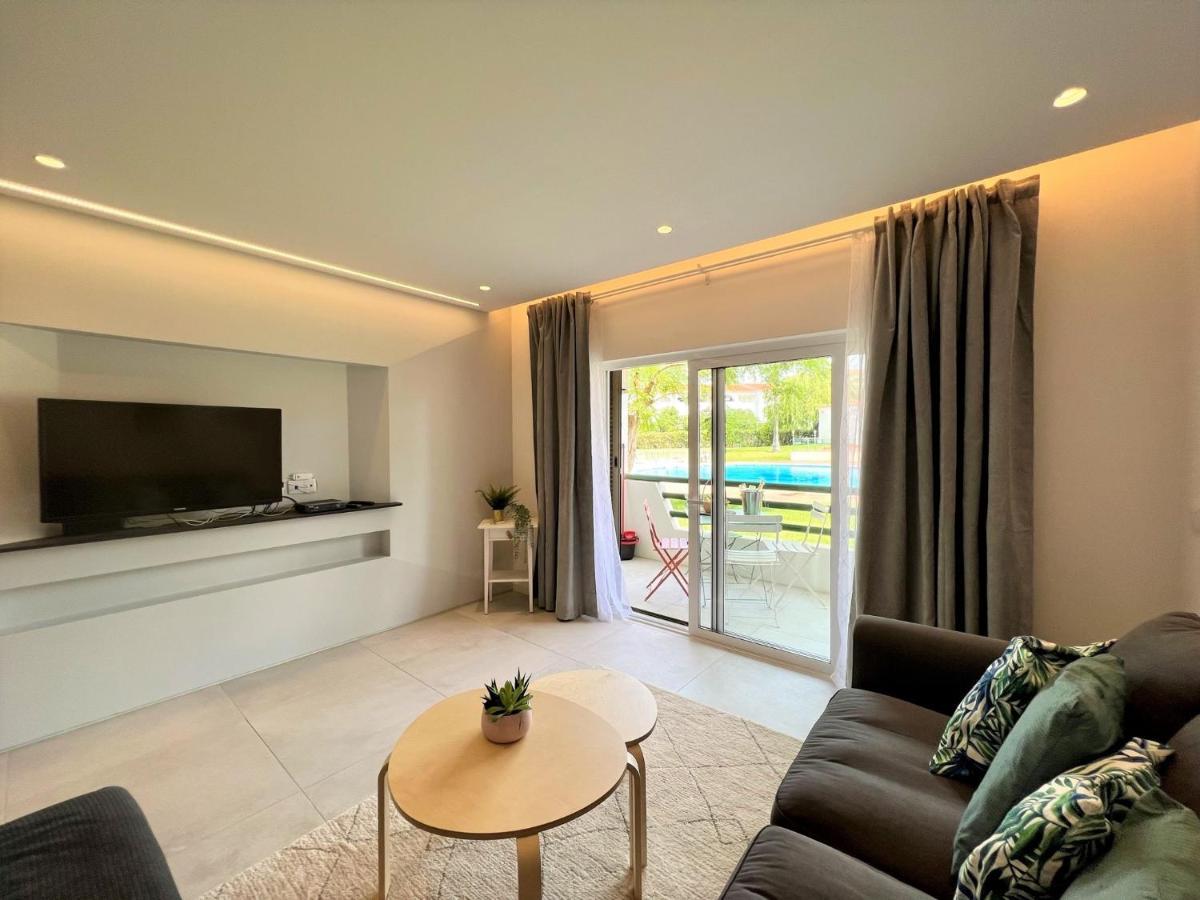 Twins 2 With Pool By Homing Apartment