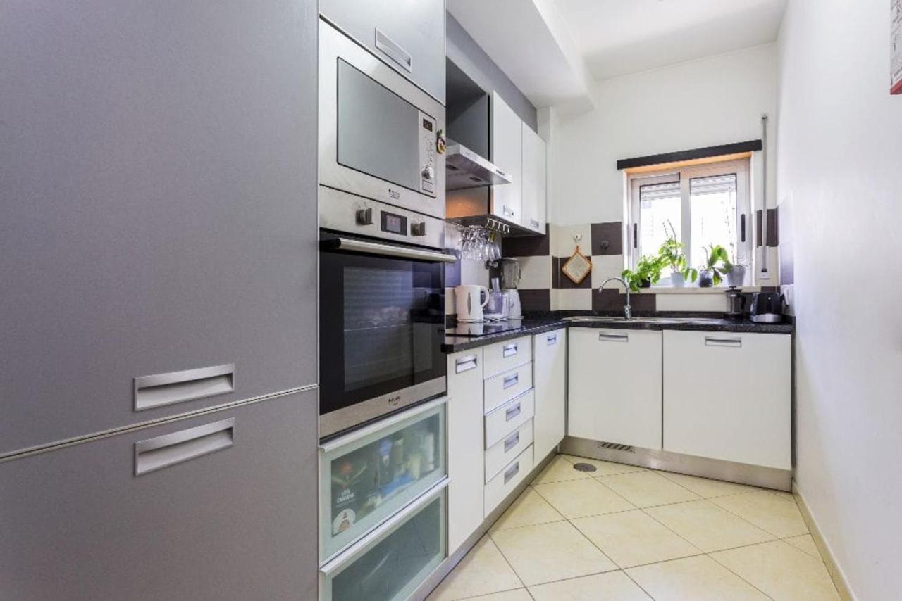 Modern In With 76 Sqm Terrace And Free Parking Albufeira