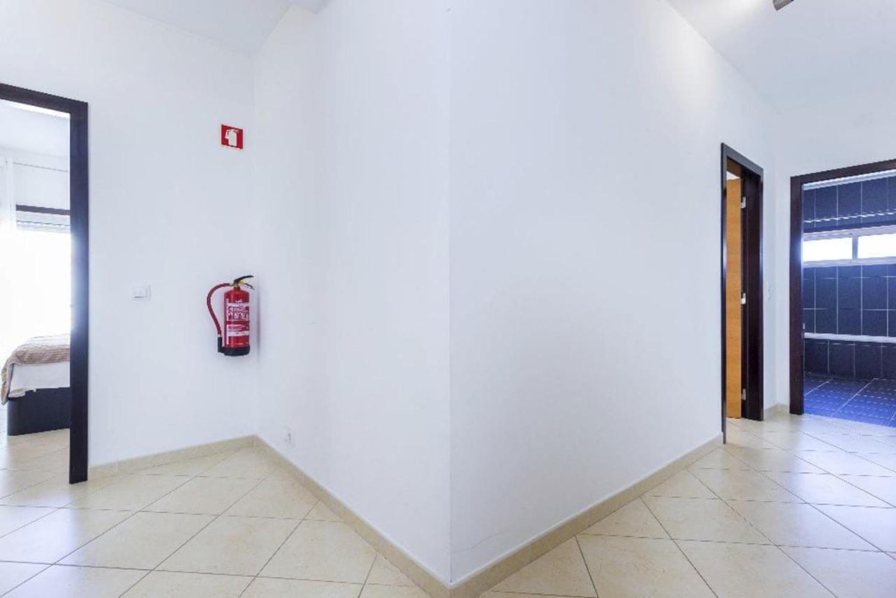 Modern In With 76 Sqm Terrace And Free Parking *