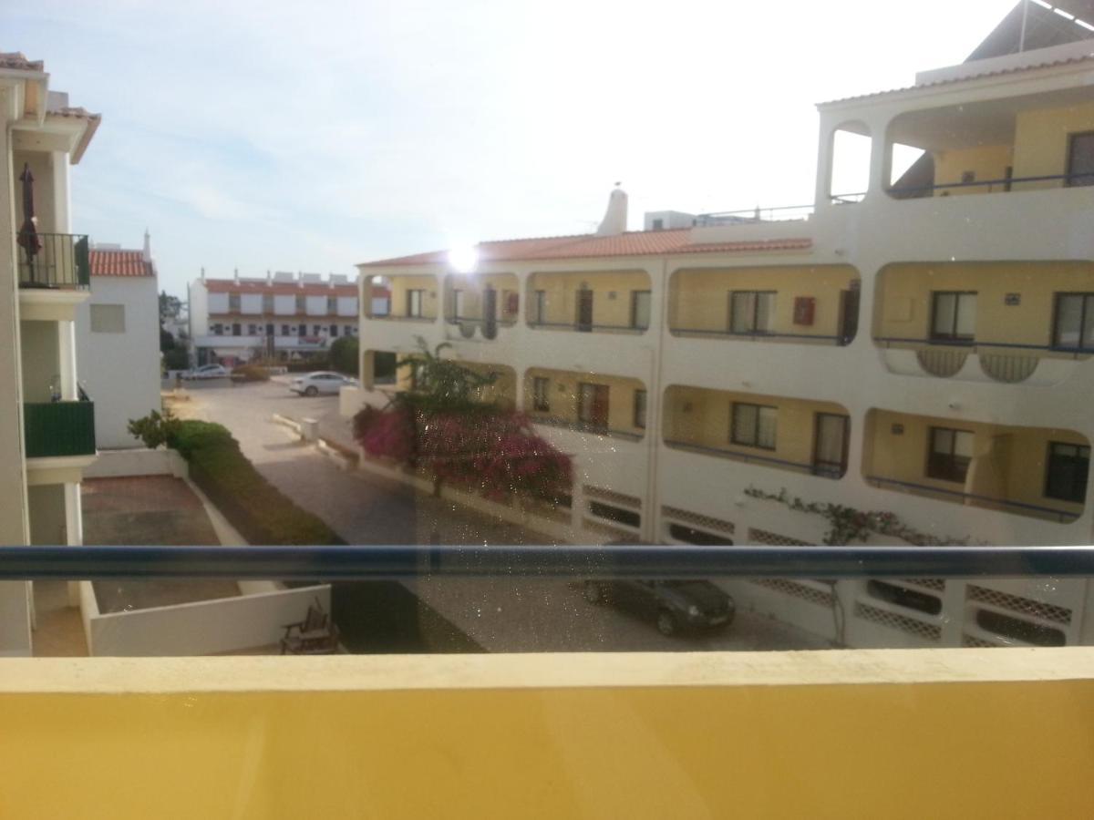T2 Com 2Wc Em Condominio Com Piscina *