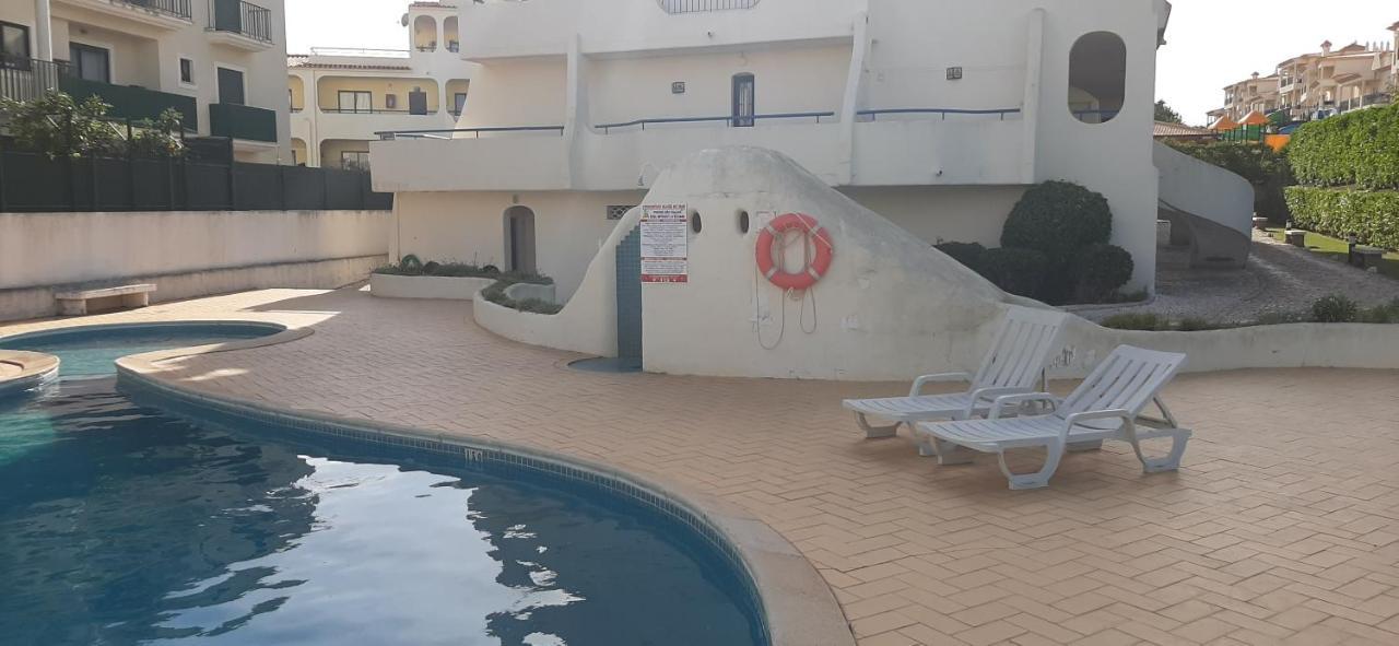 T2 Com 2Wc Em Condominio Com Piscina Apartment