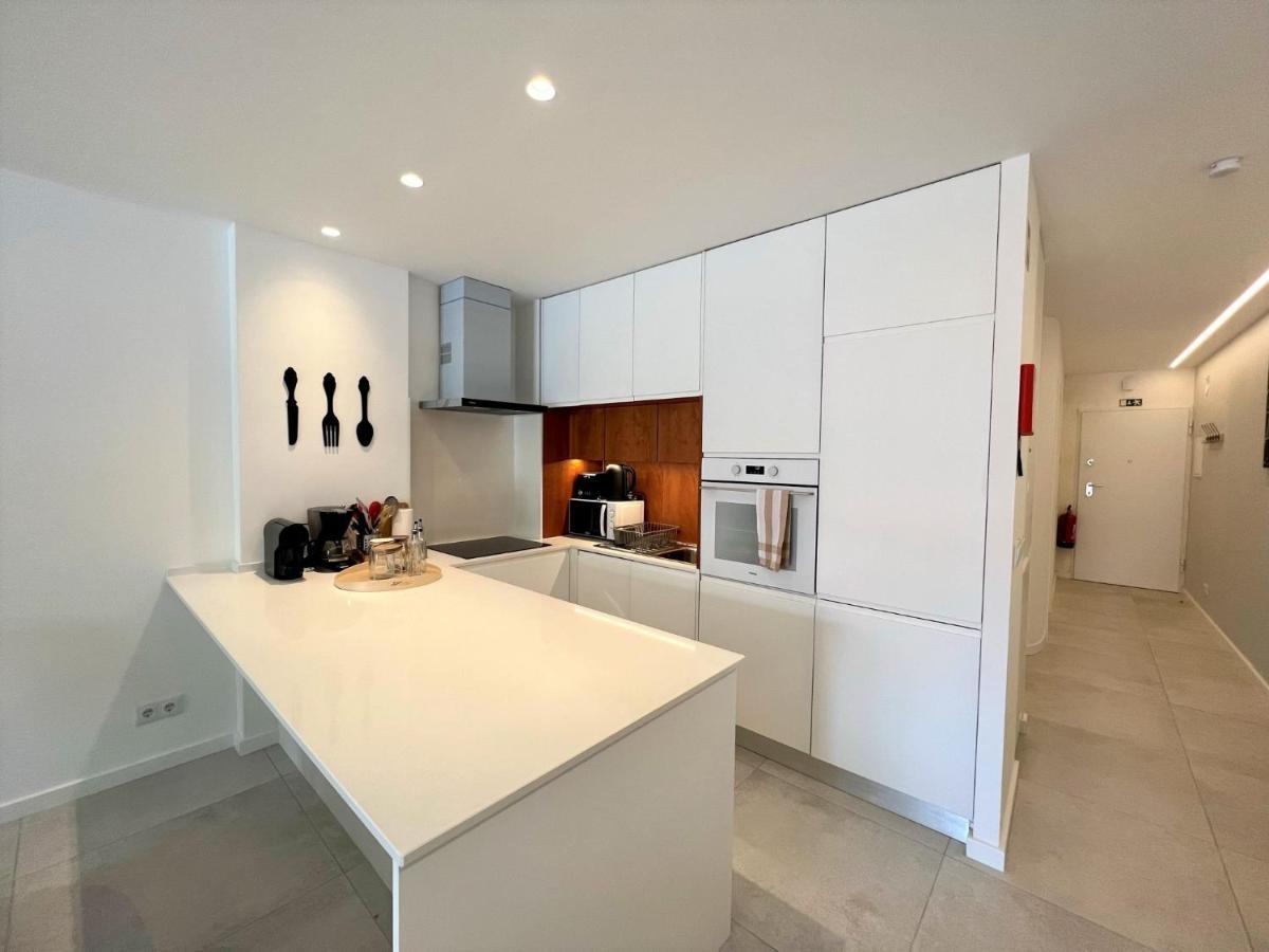 Apartment Twins 2 With Pool By Homing *