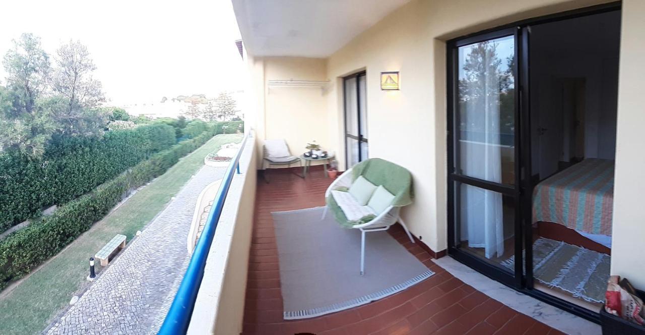 Apartment T2 Com 2Wc Em Condominio Com Piscina