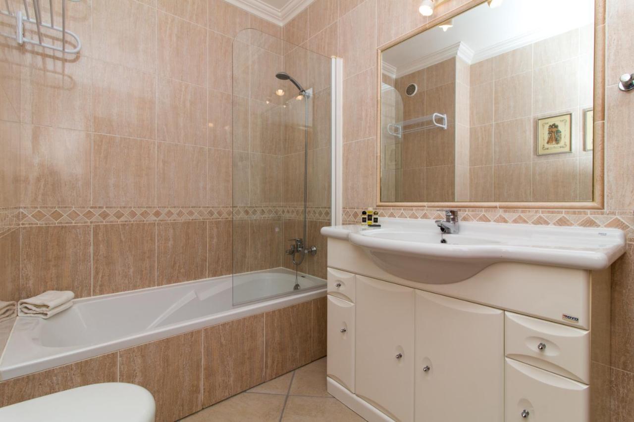 Oura Sunrise Ii - Sea View & Oura & Location *